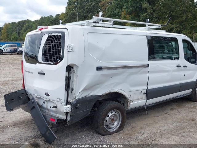 1FTYE2YM1JKB16160 Ford Transit-150