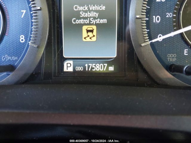 5TDYK3DC5FS641038 Toyota Sienna Xle 8 Passenger