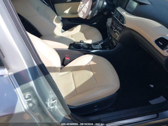 SJKCH5CR0HA018398 Infiniti Qx30 Premium