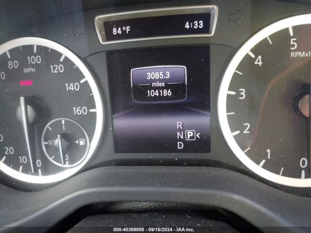 SJKCH5CR0HA018398 Infiniti Qx30 Premium