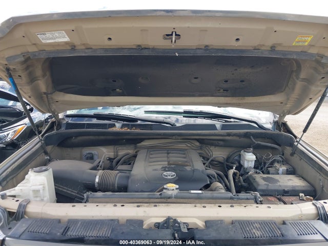 5TFFY5F17HX215247 Toyota Tundra Limited 5.7l V8
