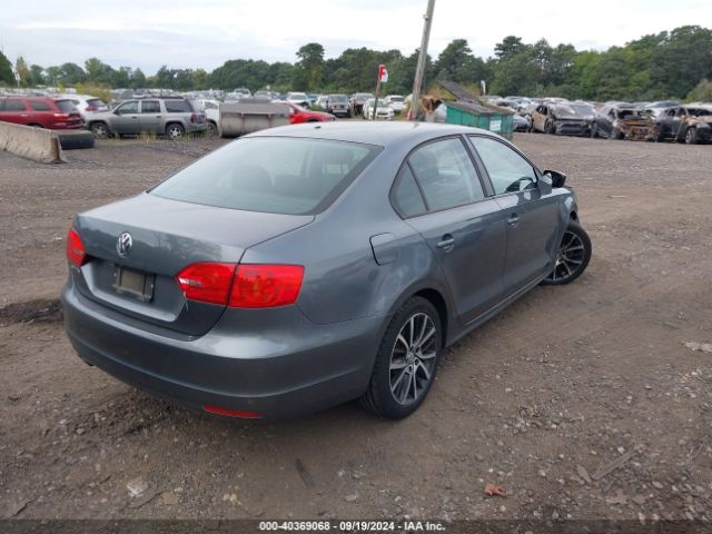 3VW2K7AJ2EM236864 Volkswagen Jetta 2.0l S