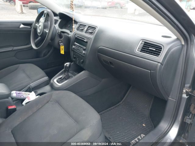 3VW2K7AJ2EM236864 Volkswagen Jetta 2.0l S