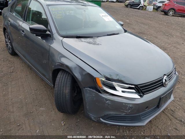 3VW2K7AJ2EM236864 Volkswagen Jetta 2.0l S