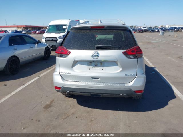 5N1AT2MVXJC824726 Nissan Rogue Sl