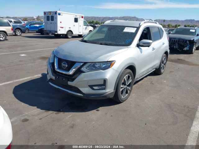 5N1AT2MVXJC824726 Nissan Rogue Sl
