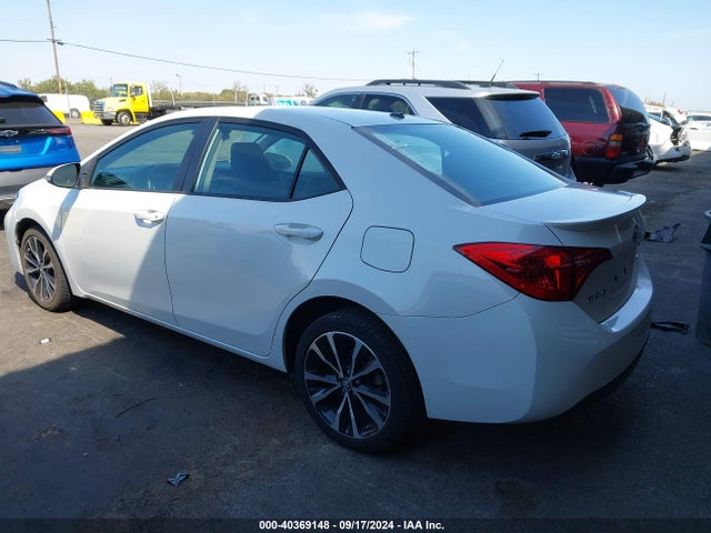 Toyota COROLLA SE 2019 5YFBURHEXKP860322 Image 3