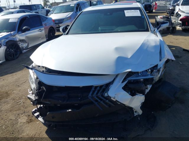 58ADA1C18RU051507 Lexus ES 300H