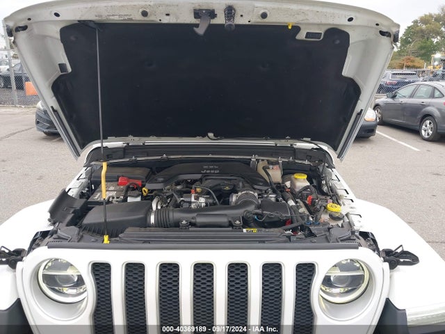 1C4HJXEG9LW162810 Jeep Wrangler Unlimited Sahara 4x4