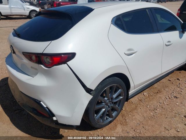 JM1BPAKL3N1512256 Mazda Mazda3 Select
