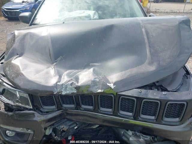 3C4NJDDB4HT635176 Jeep New Compass Trailhawk 4x4