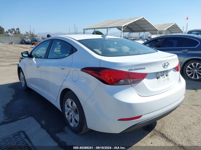 Hyundai ELANTRA SE 2016 5NPDH4AE2GH717816 Image 3