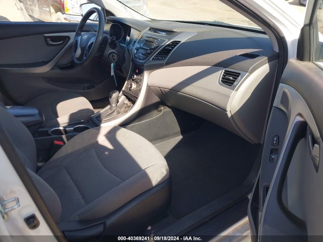 Hyundai ELANTRA SE 2016 5NPDH4AE2GH717816 Image 5