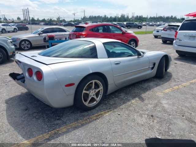 2000 CHEVROLET CORVETTE 1G1YY22G3Y5130766 Photo 3