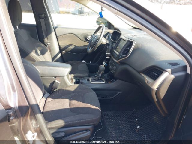 1C4PJMCS5GW101042 Jeep Cherokee Latitude