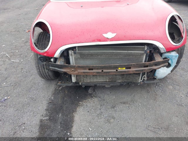 2010 MINI COOPER WMWMR3C59ATZ19413 Photo 5