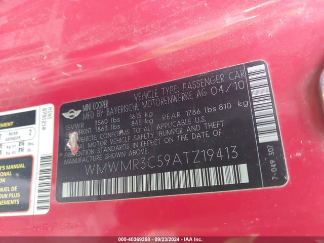 2010 MINI COOPER WMWMR3C59ATZ19413 Photo 8