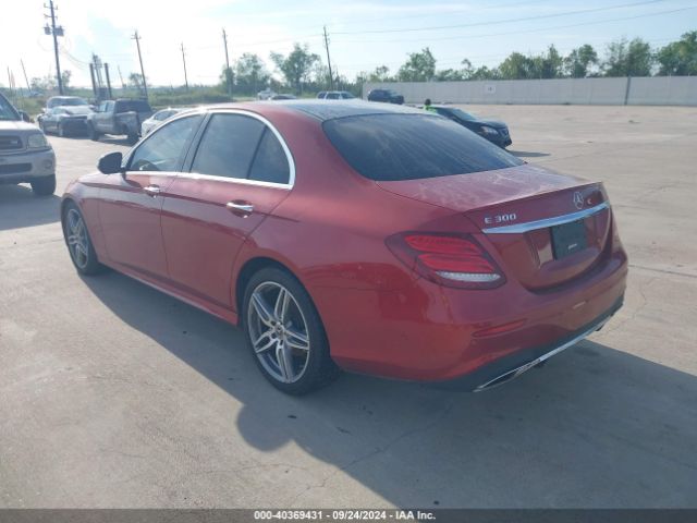 WDDZF4JB7HA227419 Mercedes-Benz E 300