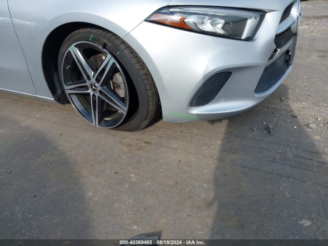 W1K3G4FB4LJ211165 Mercedes-Benz A 220 4matic