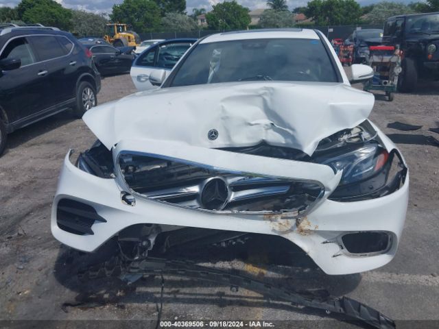 WDDZF4JB4KA568901 Mercedes-Benz E 300