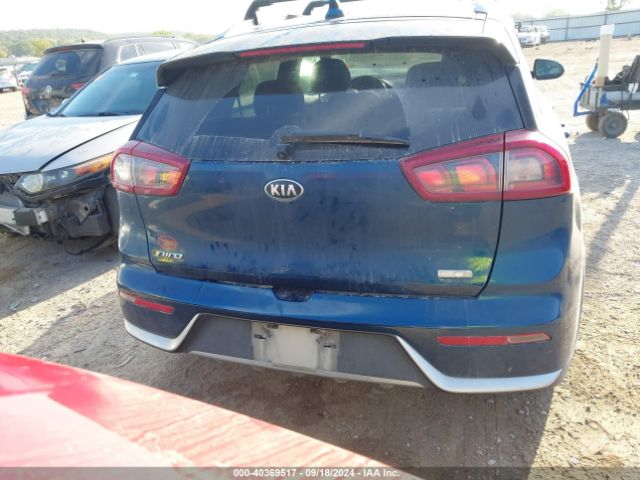 KNDCB3LC1K5255860 KIA NIRO LX
