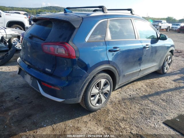KNDCB3LC1K5255860 KIA NIRO LX