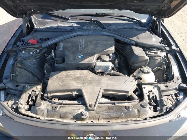 BMW 328i Xdrive 2015 WBA3B3C56FF547664 Image 10