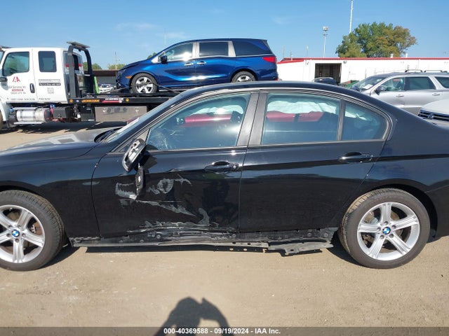 BMW 328i Xdrive 2015 WBA3B3C56FF547664 Image 14