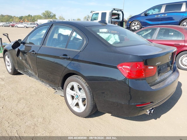 BMW 328i Xdrive 2015 WBA3B3C56FF547664 Image 3