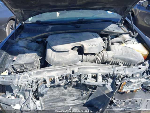 2C3CCAEG5FH808255 Chrysler 300C