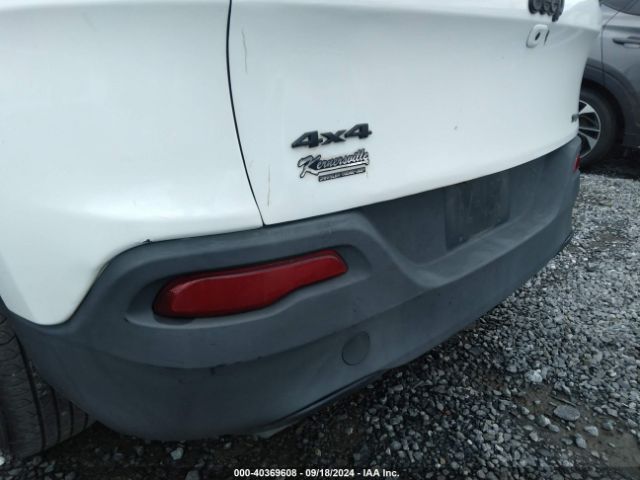 1C4PJMCS8FW750039 Jeep Cherokee Latitude Altitude