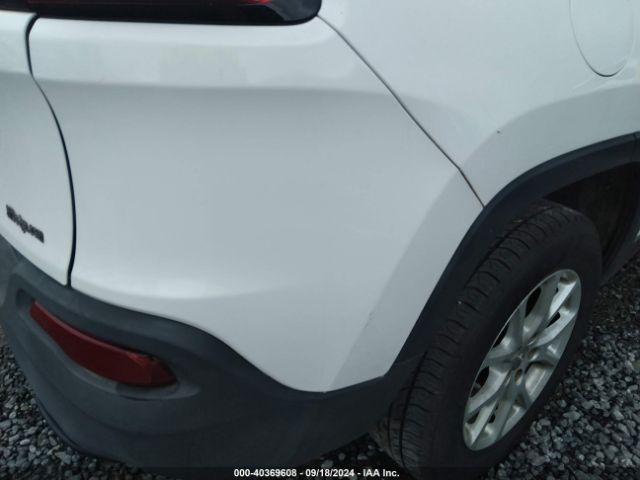 1C4PJMCS8FW750039 Jeep Cherokee Latitude Altitude