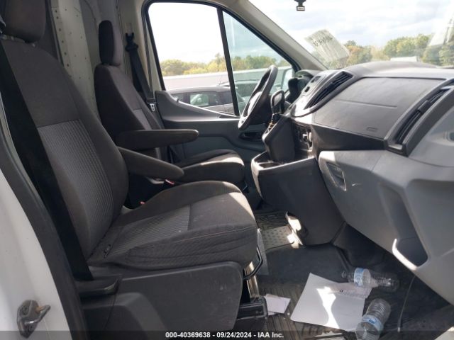 1FTNR2CG0FKA21945 Ford Transit-250