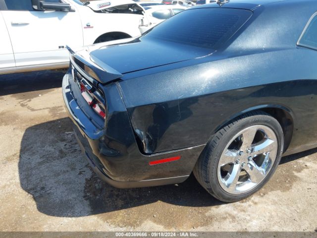 2C3CDZBG7FH865640 Dodge Challenger Sxt Plus