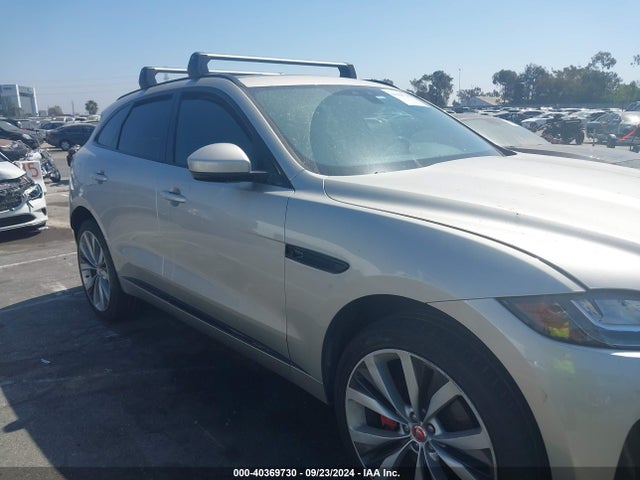 Jaguar F-PACE S 2017 SADCM2BVXHA493654 Image 13