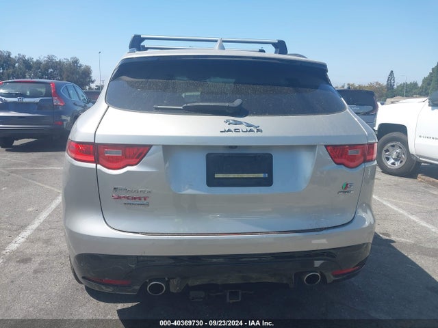 Jaguar F-PACE S 2017 SADCM2BVXHA493654 Image 16