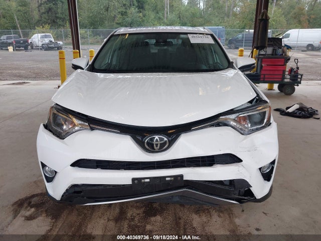 Toyota Rav4 Xle 2018 2T3WFREV1JW484226 Image 12