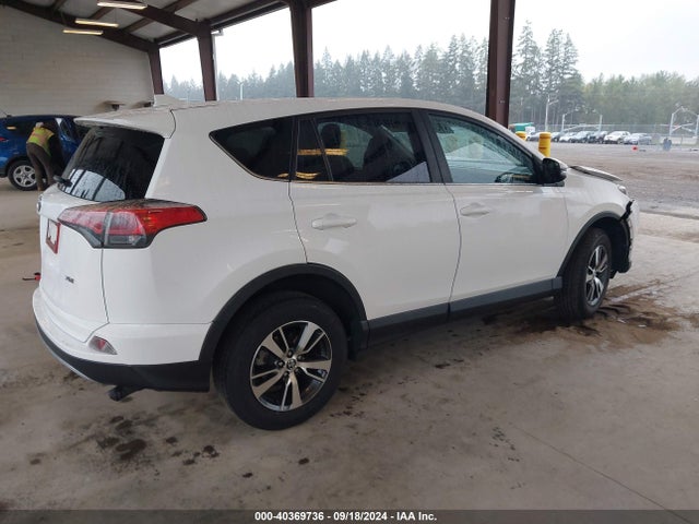 Toyota Rav4 Xle 2018 2T3WFREV1JW484226 Image 4
