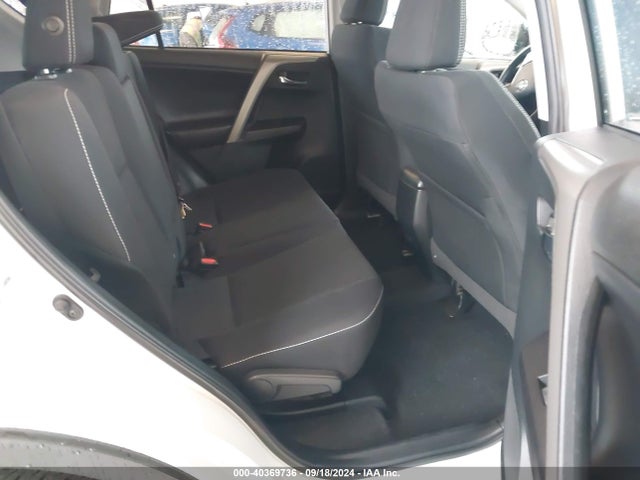 Toyota Rav4 Xle 2018 2T3WFREV1JW484226 Image 8