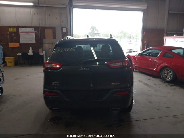 1C4PJMCS1HW575765 Jeep Cherokee Latitude 4x4