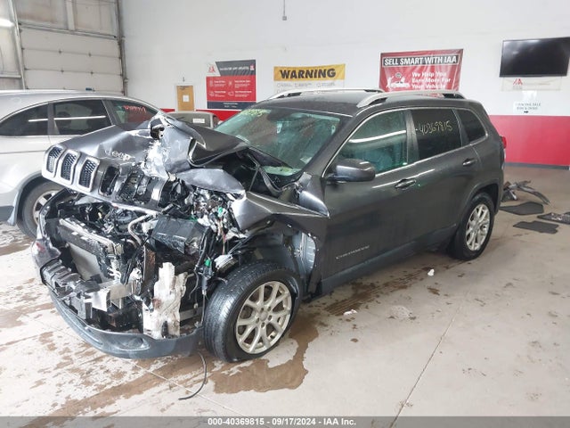 1C4PJMCS1HW575765 Jeep Cherokee Latitude 4x4