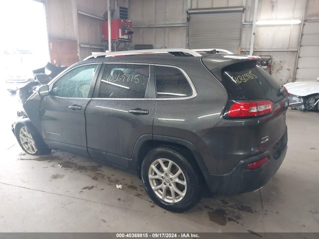 1C4PJMCS1HW575765 Jeep Cherokee Latitude 4x4