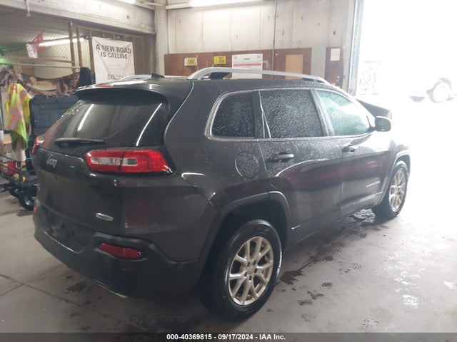 1C4PJMCS1HW575765 Jeep Cherokee Latitude 4x4
