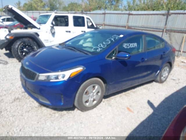 KIA FORTE LX 2018 3KPFK4A75JE280739 Image 2