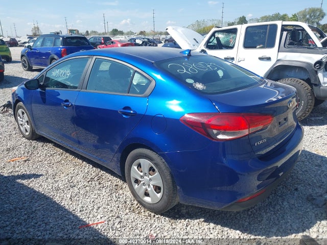 KIA FORTE LX 2018 3KPFK4A75JE280739 Image 3