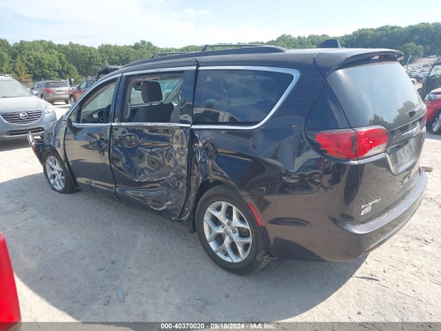 2C4RC1BG3HR811646 Chrysler Pacifica Touring Plus