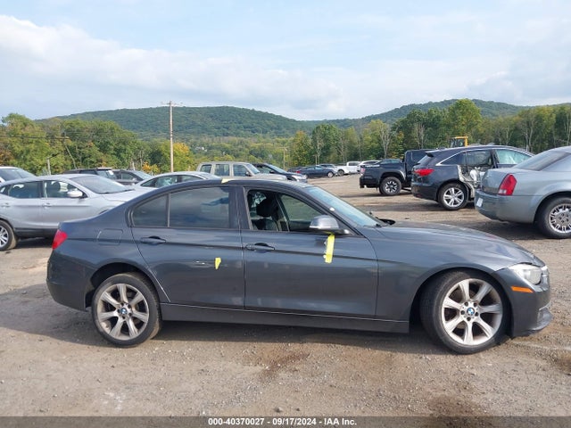 BMW 328i Xdrive 2015 WBA3B3C54FF548473 Image 12