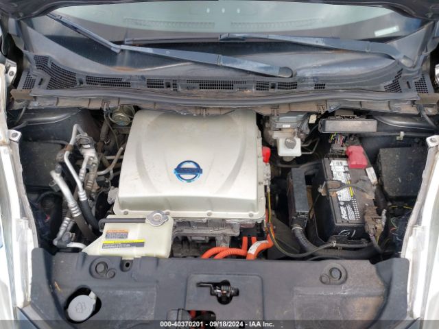 1N4AZ0CP1FC307001 Nissan LEAF SV