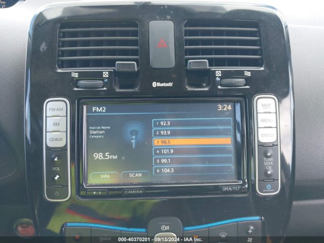 1N4AZ0CP1FC307001 Nissan LEAF SV