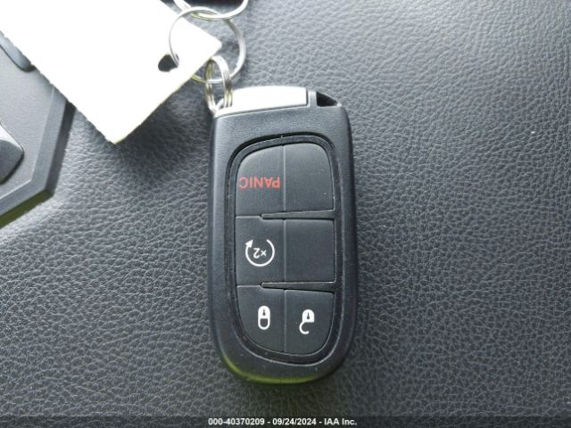 1C6RR7UMXJS335413 RAM 1500 Sport